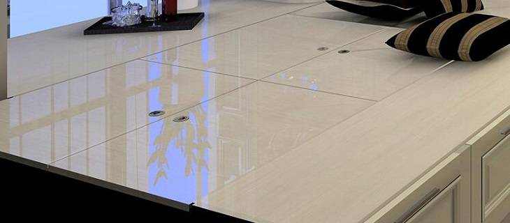 將衣柜、儲(chǔ)物柜與榻榻米設(shè)計(jì)在同一空間，擴(kuò)大儲(chǔ)物空間.